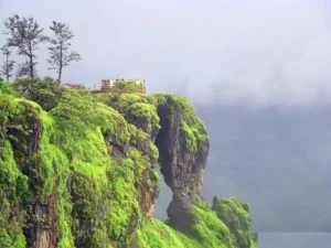 Top 10 Honeymoon Destinations In Maharashtra : या आहेत महाराष्ट्रातील टॉप 10 हनिमून डेस्टिनेशन