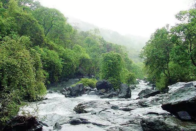 Top 10 summer vacation destinations in Maharashtra