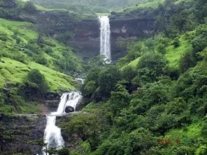 Top 10 Honeymoon Destinations In Maharashtra : या आहेत महाराष्ट्रातील टॉप 10 हनिमून डेस्टिनेशन