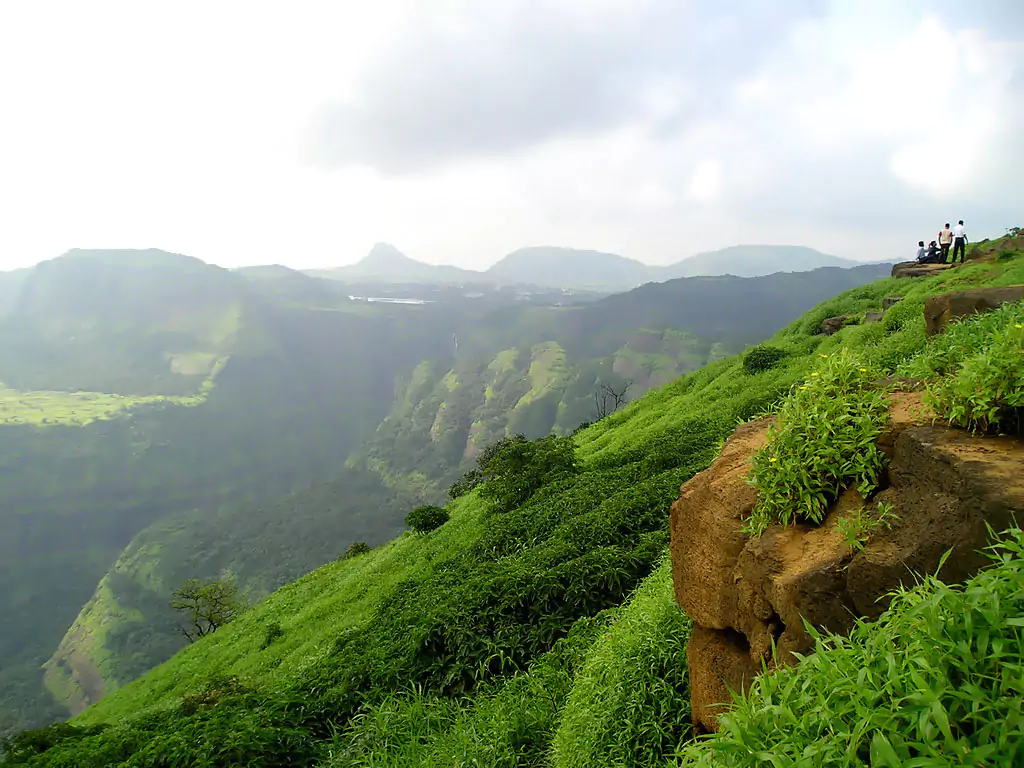 Top 10 summer vacation destinations in Maharashtra